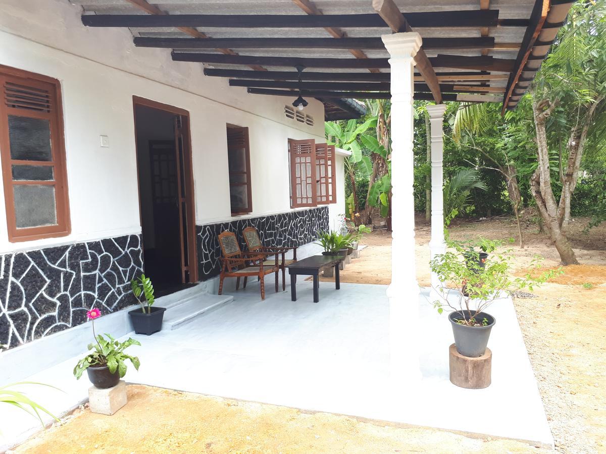 New Sam Tourist Inn Weligama Bagian luar foto