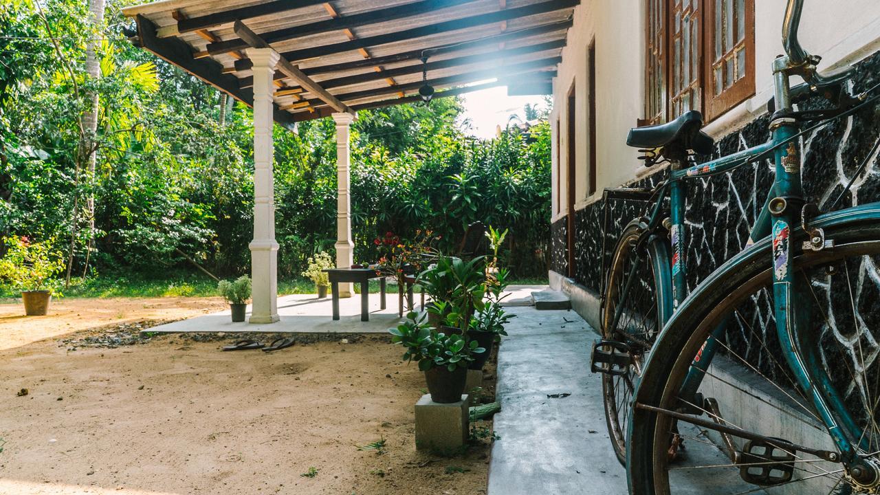 New Sam Tourist Inn Weligama Bagian luar foto