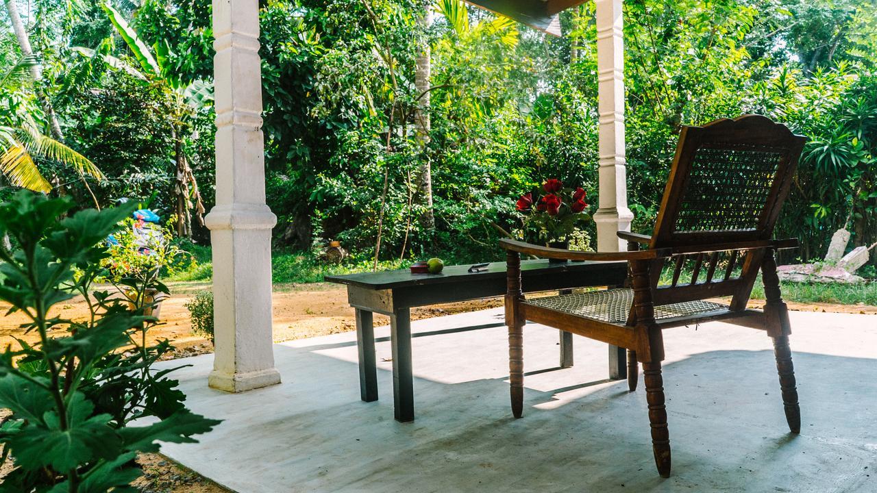 New Sam Tourist Inn Weligama Bagian luar foto